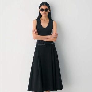 NWT Aritzia Shoreline contour tank black size small